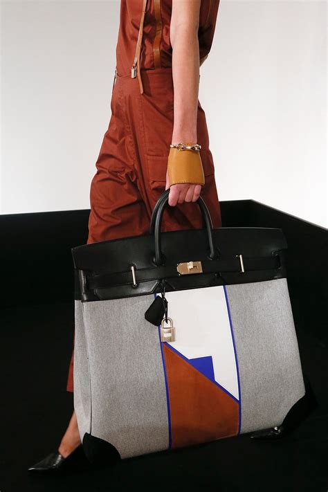 Hermes runway bag trends